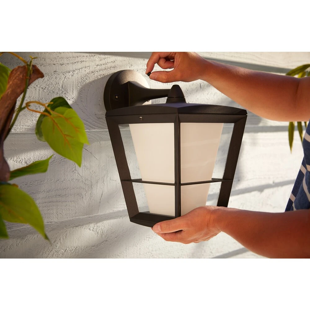 Philips Hue Ambiance White & Color Econic Wandleuchte LED Schwarz, 1-flammig, Farbwechsler 14 Philips Hue Ambiance White & Color Econic Wandleuchte LED Schwarz, 1-flammig, Farbwechsler – Bild 12